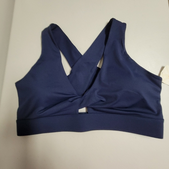 Fabletics NWT Oasis Twist Medium Impact Sports Bra Size 2X. - Picture 4 of 12